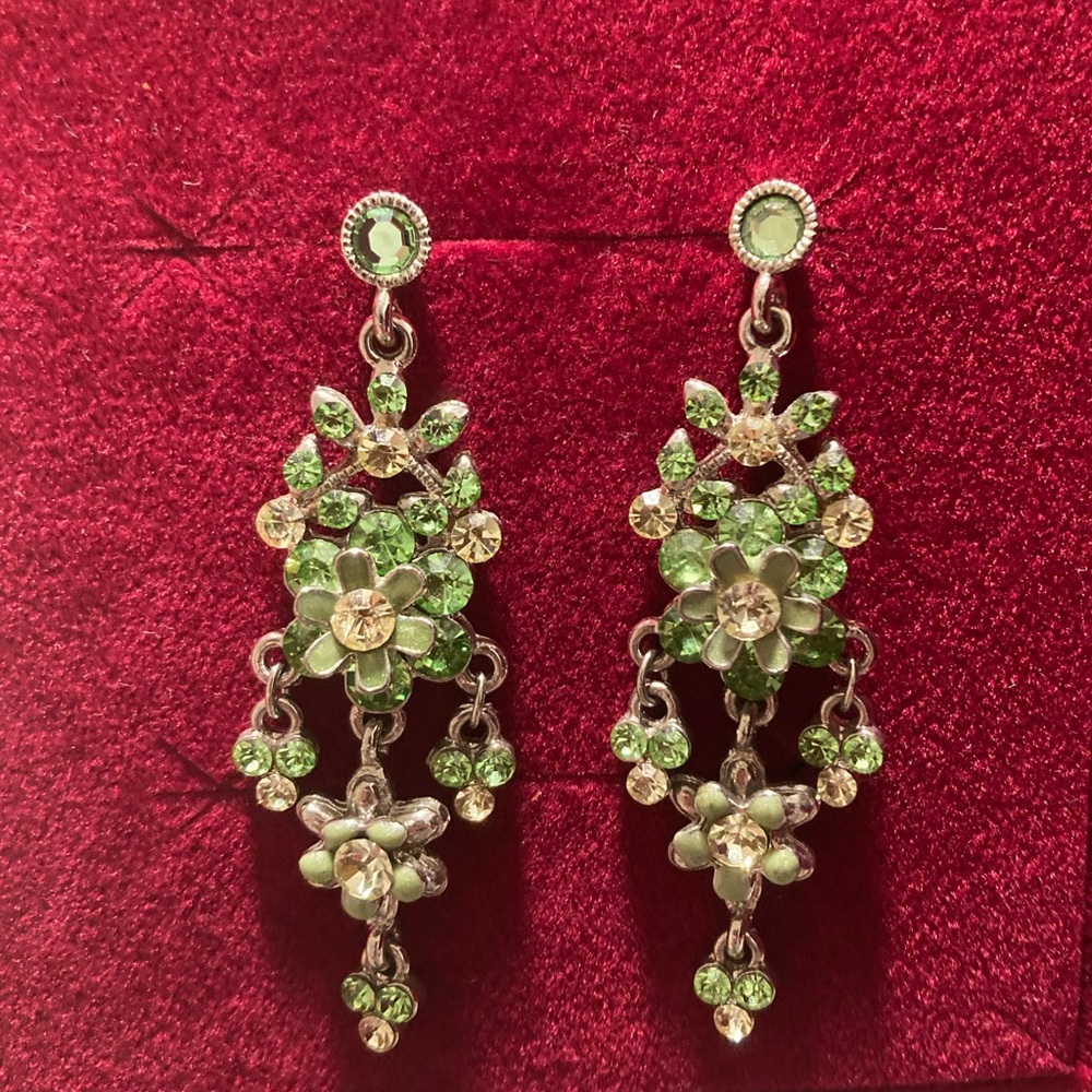 Elegant Green Floral Earrings